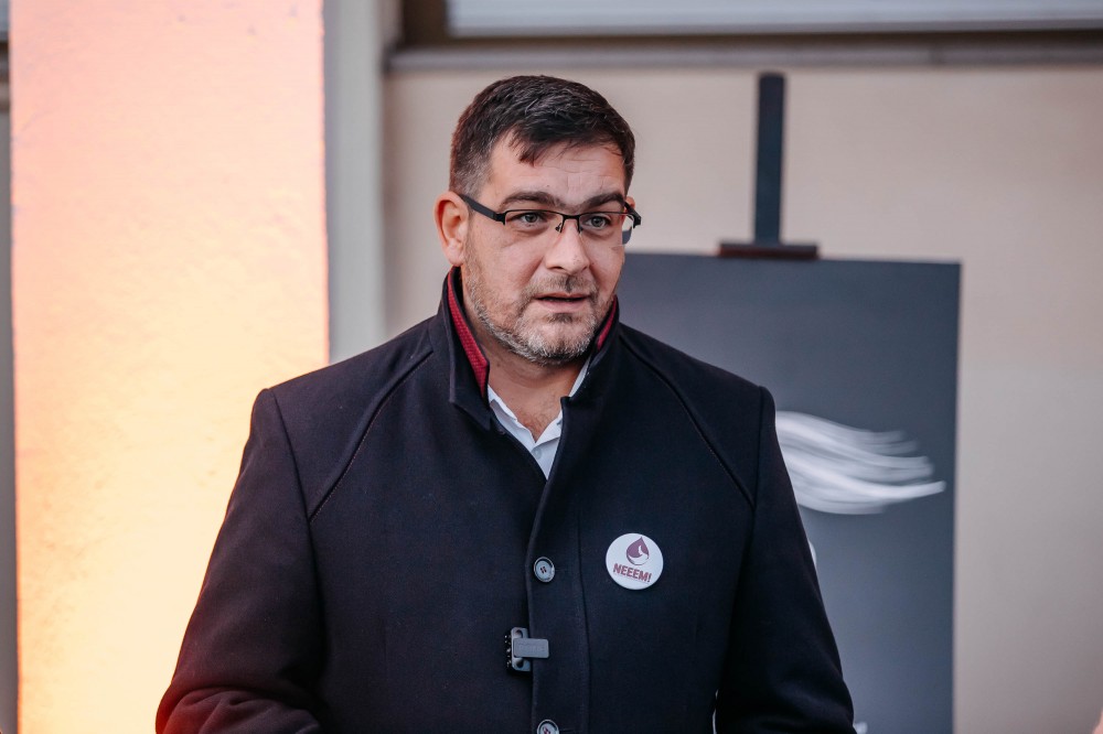 Violența împotriva femeilor este o problemă care privește întreaga comunitate